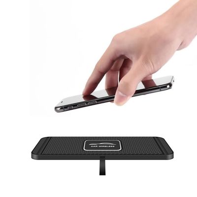 Καλή τιμή 15 W Universal Car Wireless Charging Pad Αυτοματοποιημένη ανίχνευση και εναλλαγή σε απευθείας σύνδεση